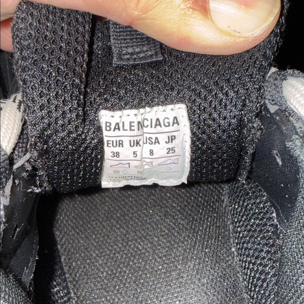 Balenciaga Black Sneakers - Picture 4 of 7